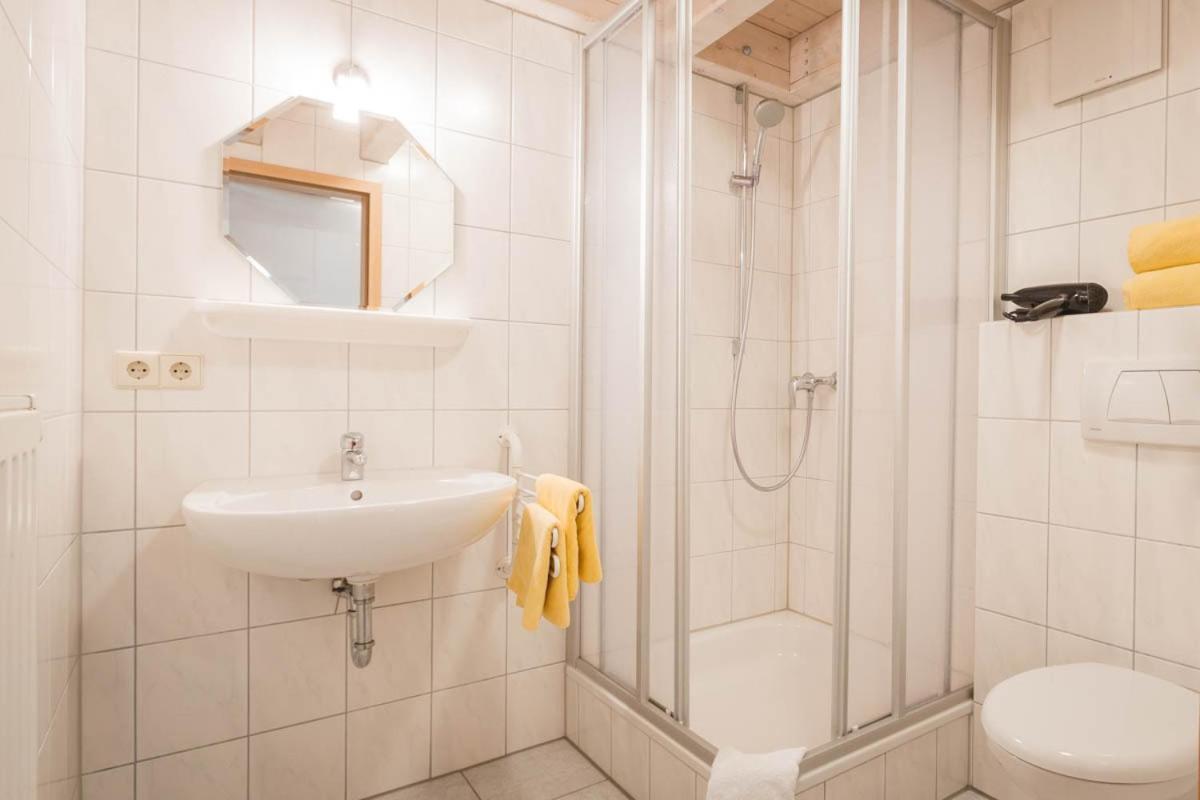 Gaestehaus Maeder Am Hafen ウールディンゲン・ミュールホーフェン 部屋 写真