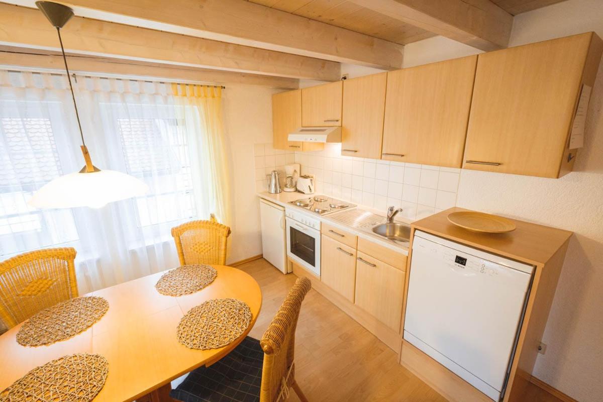 Gaestehaus Maeder Am Hafen ウールディンゲン・ミュールホーフェン 部屋 写真