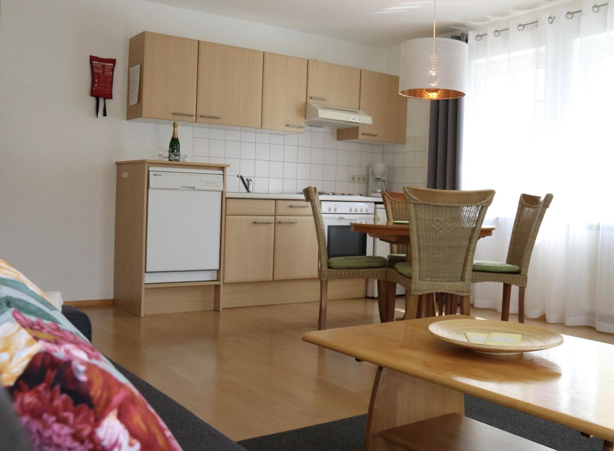 Gaestehaus Maeder Am Hafen ウールディンゲン・ミュールホーフェン 部屋 写真