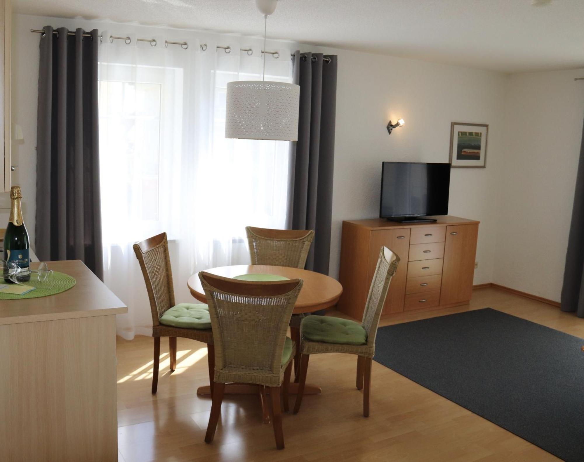 Gaestehaus Maeder Am Hafen ウールディンゲン・ミュールホーフェン 部屋 写真